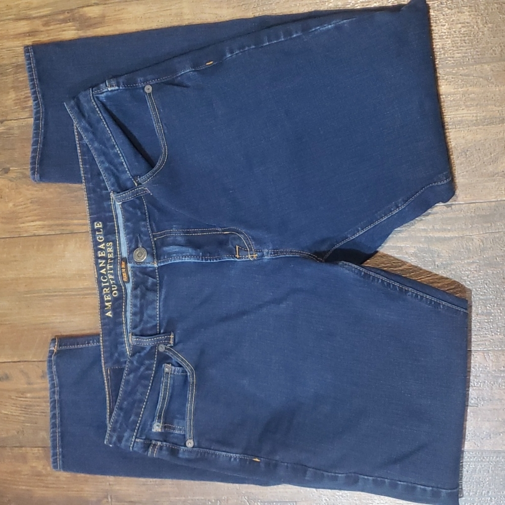 EUC SKINNY AE 36 X 32 JEANS